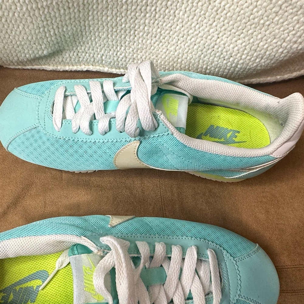Nike Cortez SIZE 9* mesh* Good condition* aqua blue neon green/yellow - Picture 2 of 10